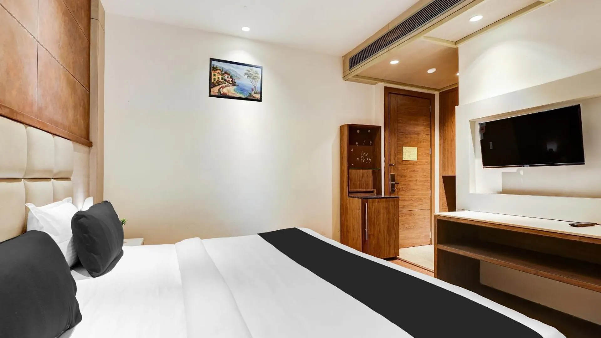 Hotel Grand Asian Plaza New Delhi