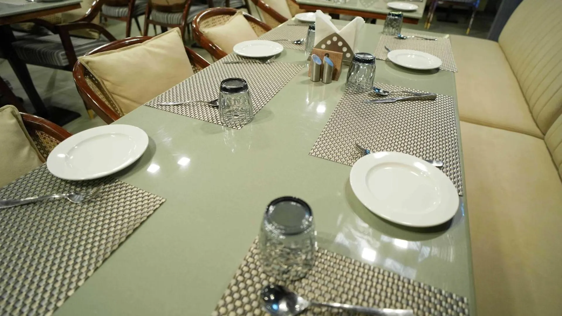 Hotel Grand Asian Plaza New Delhi