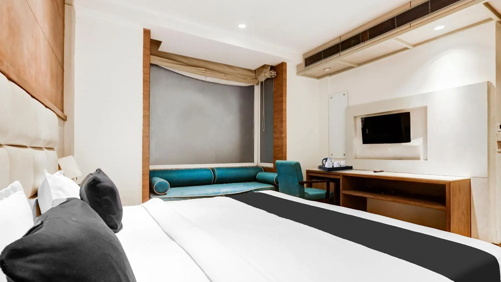 Hotel Grand Asian Plaza New Delhi
